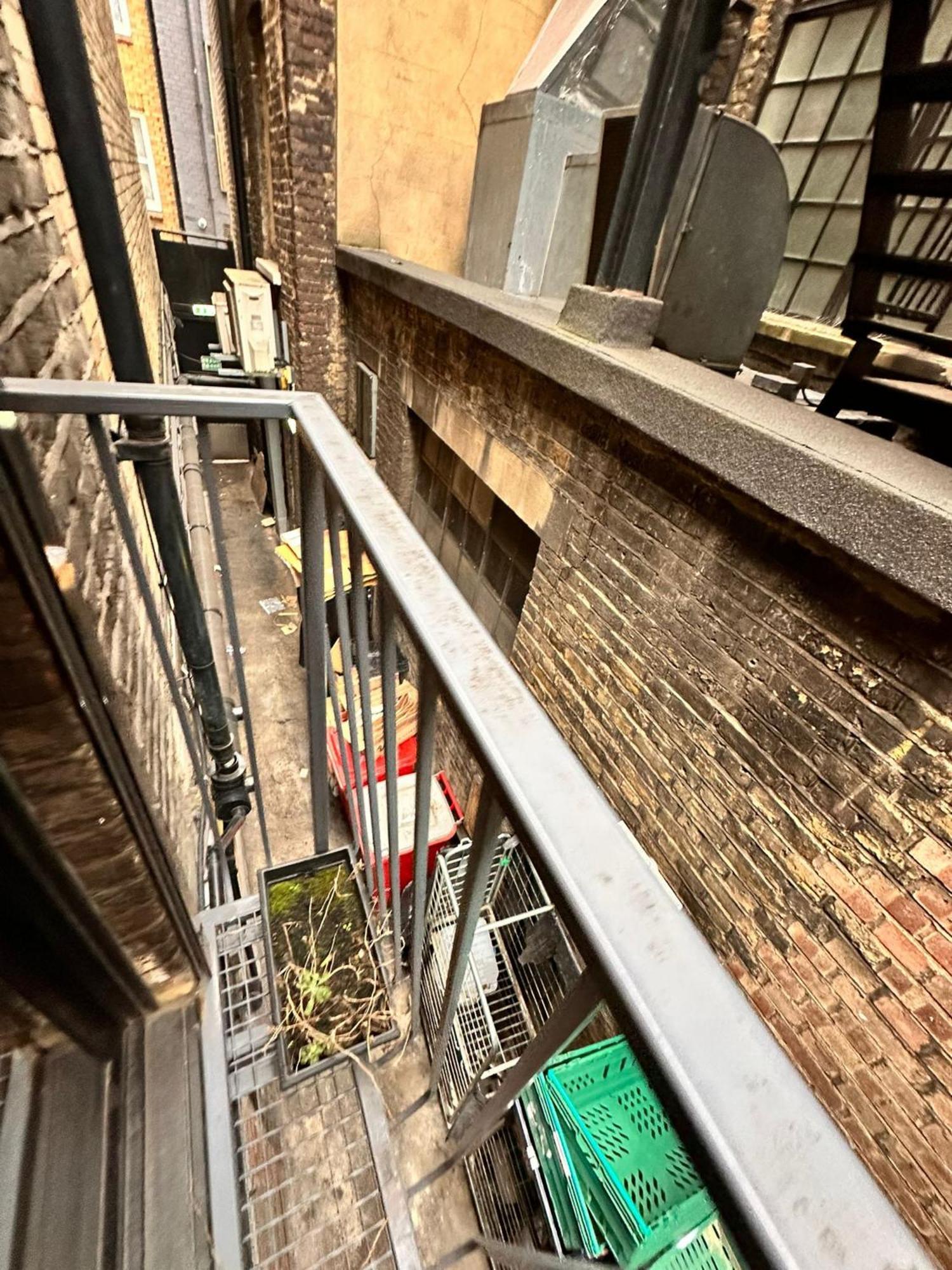Апартаменты Cute House In Soho - Full Ac, Quiet And Unique! Лондон Экстерьер фото